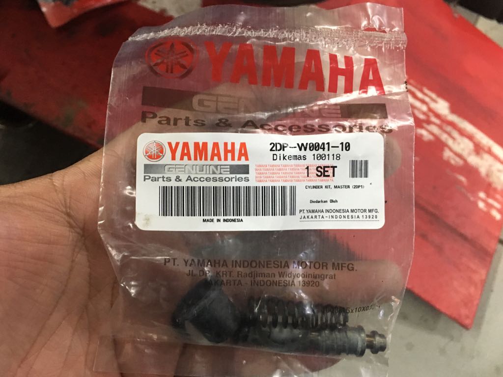 motor bekas, rem cakram, rem cakram motor, cakram motor, ciri cakram peyang, ciri cakram motor peyang, penyebab rem cakram motor peyang, Begini Cara Cek kondisi Cakram Motor Bekas Yang Normal Atau Penyang
