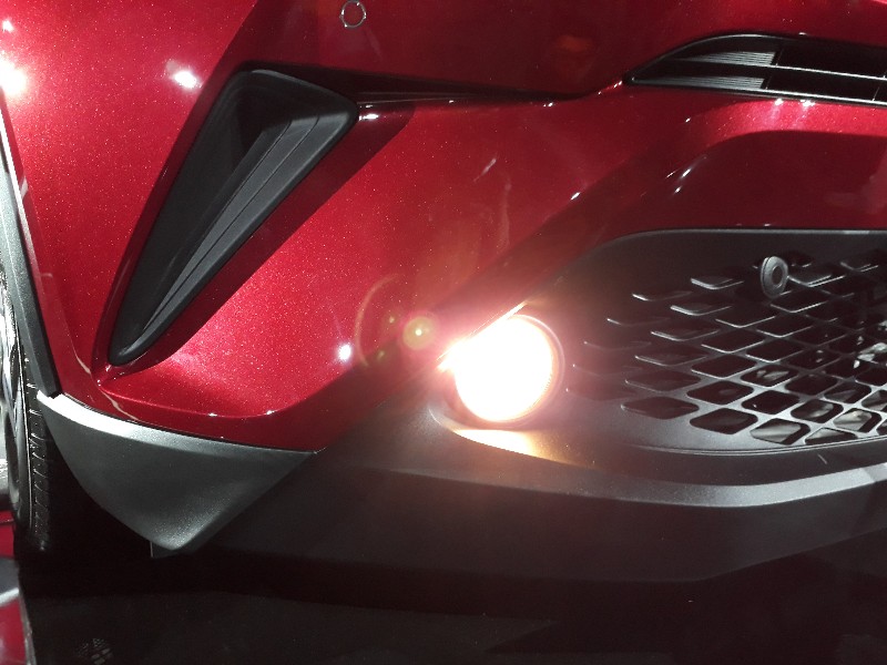 mobil, listrik, lampu, kabut, fog lamp, relay, Fog Lamp Mobil Sering Mati Mendadak? Relay Bisa Jadi Penyebabnya