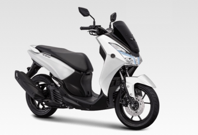 motor matic, penyebab knalpot keluar asap putih, knalpot yamaha lexi, kenapa knalpot keluar asap putih, penyebab knalpot yamaha lexi keluar asap putih, Ini Dua Penyebab Knalpot Yamaha Lexi Keluar Asap Putih