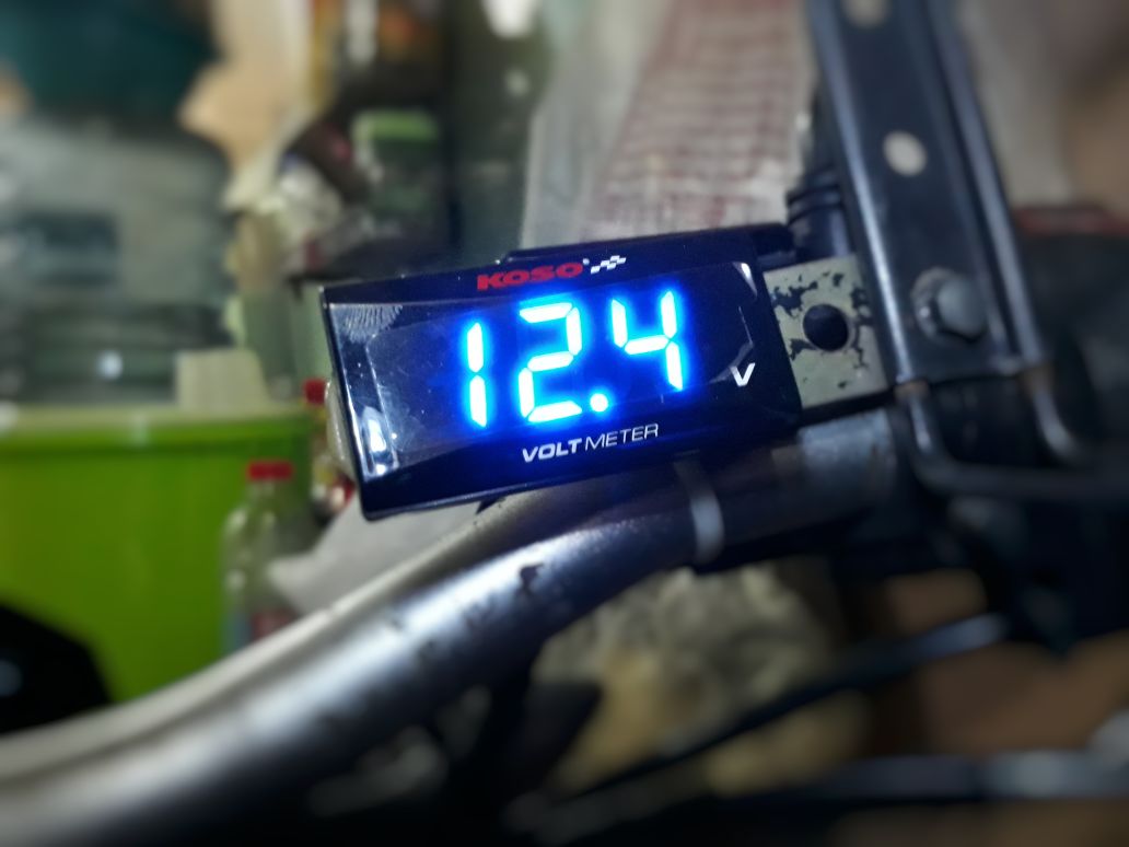 aki motor, motor bekas, aki soak, aki motor soak, cara cek aki, cara cek aki motor, cara cek aki motor soak, Begini Cara Cek Aki Motor Bekas Soak Tanpa Alat, Cukup Lakukan Hal Ini