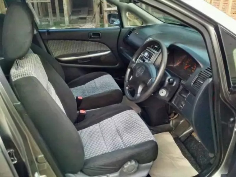 mobil bekas, harga mobil bekas, stream, honda stream, Honda Stream Bekas, mobil bekas honda, harga mobil bekas honda, mobil bekas honda stream, harga mobil bekas honda stream, Intip Harga Mobil Bekas Honda Stream 2002 Jelang Lebaran, Kabin Luas Pas Buat Mudik