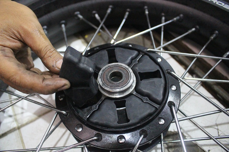 motor bekas, karet damper gir, karet damper, karet nap gir, karet damper gir motor, karet nap gir motor, Tiga Efek Samping Membiarkan Karet Nap Gir Di Motor Bekas Rusak