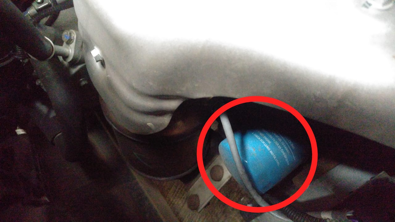 mobil bekas, filter oli, filter oli mobil, cara pasang filter oli mesin mobil, cara pasang filter oli mobil, cara pasang filter oli, Lepas Pasang Filter Oli Mobil Bekas Jangan Ngasal, Ini Dampaknya