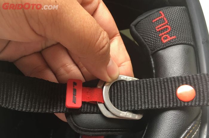 helm, mudik lebaran, pengait helm, double d ring, harga helm baru, Lebaran 2026, Baca Sebelum Mudik! Banyak Jenis, Ini Tipe Pengait Tali Helm Paling Aman