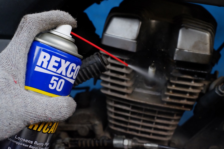 motor bekas, baut motor, Cara Buka Baut Berkarat, cara buka baut, cara buka baut berkarat di motor, Begini Cara Gampang Membuka Baut Yang Berkarat Di Motor Bekas