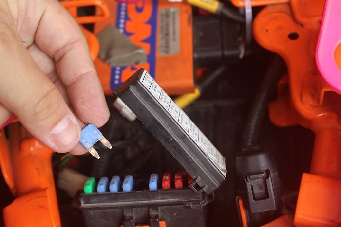 motor bekas, sekring, sekring motor, penyebab sekring cepat putus, penyebab sekring motor putus, penyebab sekring motor putus terus, kenapa sekring motor putus terus, kenapa sekring motor putus, Ternyata Ini Penyebab Sekring Motor Bekas Putus Lagi Padahal Baru Beli