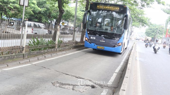 bus transjakarta, Tarif Bus TransJakarta, Cuma Sehari! Ini Syarat Naik Bus Transjakarta Dengan Tarif Rp12