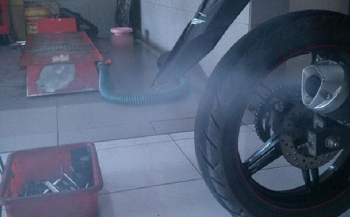 motor bekas, paking silinder head, ciri paking silinder head rusak, ciri paking blok silinder mesin motor bocor, ciri paking kepala silinder minta ganti, Wajib Tahu, Ini Ciri-ciri Paking Blok Silinder Di Motor Bekas Bocor
