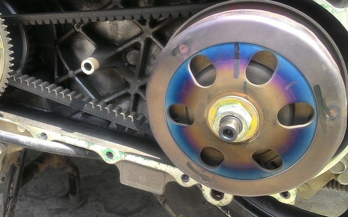 motor matic, turing lebaran, dampak motor matic gantung gas, dampak motor matic sering gantung gas, motor matic sering gantung gas, Ini Yang Terjadi Bila Motor Matic Sering Gantung Gas Saat Berhenti