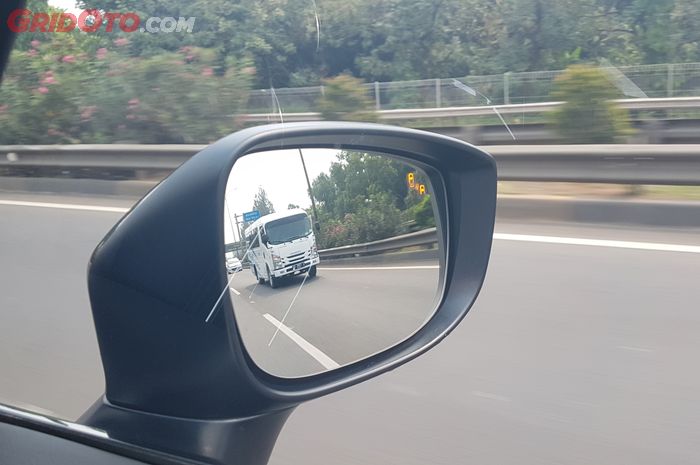 safety riding, blind spot, astra motor yogyakarta, blind spot di mobil, tips berkendara aman, Awas Rea Maut Dekat Truk dan Bus, Simak Cara Hindari Blind Spot Menurut Ahli Safety