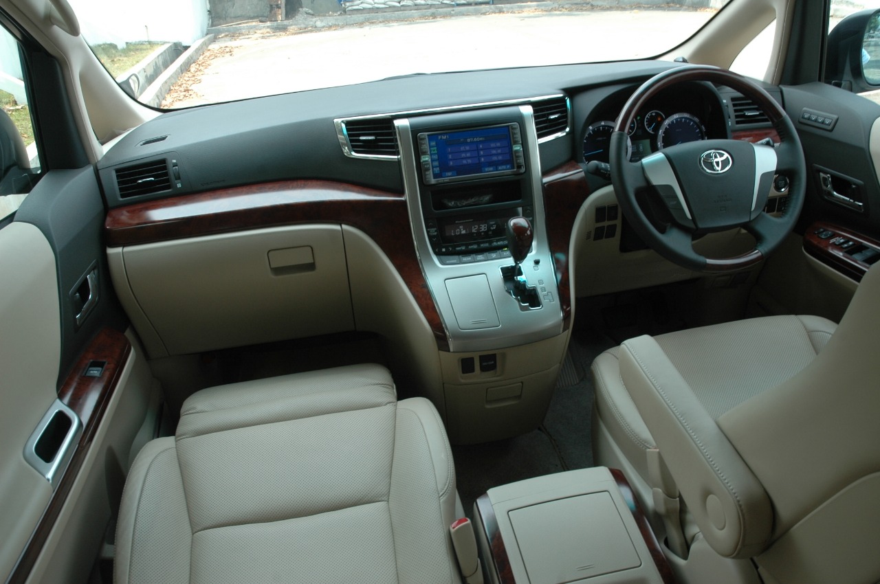 toyota alphard, mobil bekas, alphard bekas, Toyota Alphard bekas, toyota alphard generasi kedua, harga mobil bekas toyota alphard, mobil bekas toyota alphard, mobil bekas alphard, toyota alphard gen 2, Segini Harga Mobil Bekas Toyota Alphard 2008-2009 Tiga Hari Jelang Lebaran