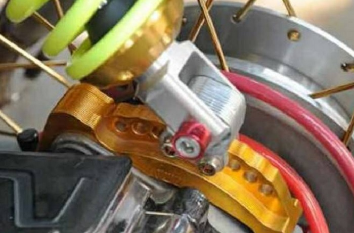 motor bekas, sokbreker motor, turing lebaran, bahaya peninggi sokbreker, bahaya peninggi sokbreker motor, Ini Bahaya Pakai Peninggi Sokbreker Di Motor Bekas Sembarangan Saat Turing Lebaran