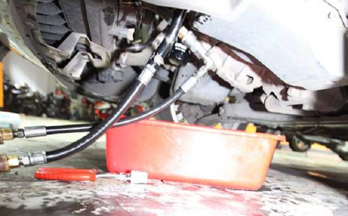 mobil bekas, oli transmisi, transmisi matik, oli transmisi matik, bahaya salah oli transmisi matik, Ternyata Sepusing Ini Jika Mobil Bekas Salah Isi Oli Transmisi Matik