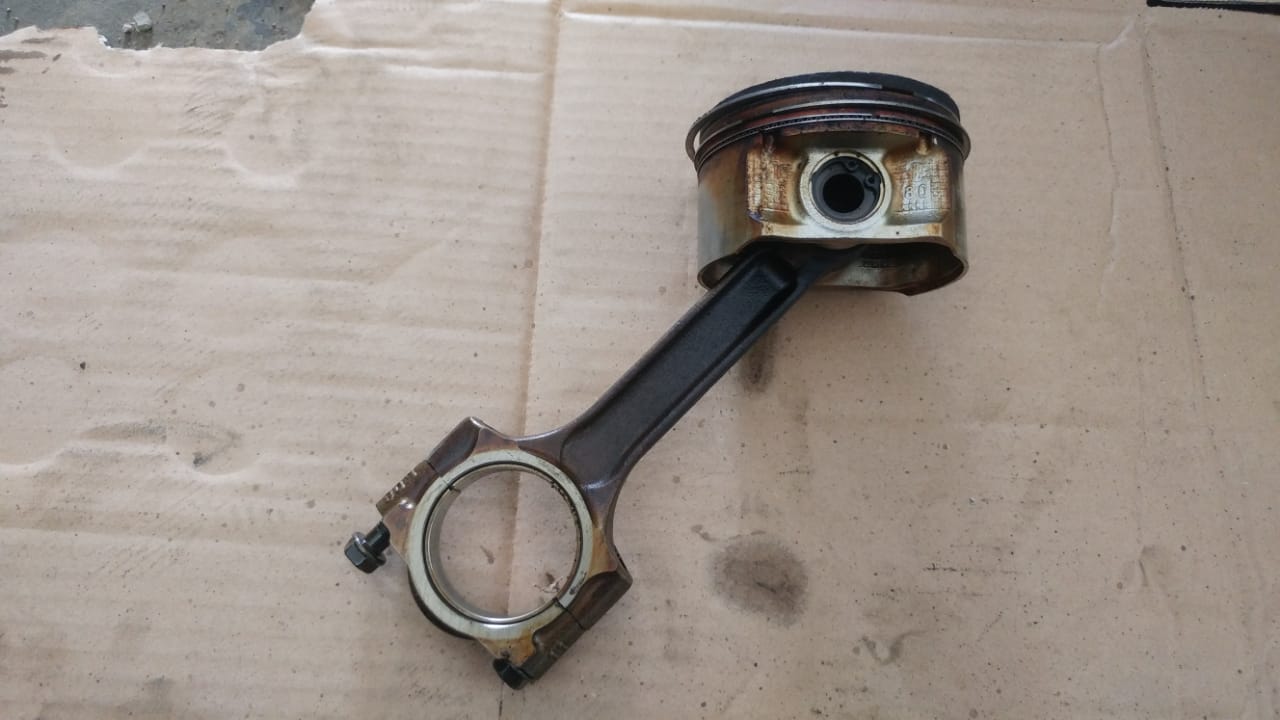 biaya, ganti oli, oli mesin, komponen, perbaikan, pelumasan, kantong jebol, Ganti Oli Mesin Mobil Sering Telat Bikin Kantong Jebol, Ini Alasannya