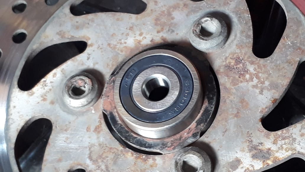 motor bekas, bearing, bearing roda, bearing roda motor, efek pakai bearing roda kualitas jelek, efek motor pakai bearing roda kualitas jelek, Bearing Roda Motor Bekas Pakai Kualitas Jelek, Lama-lama Begini Efeknya