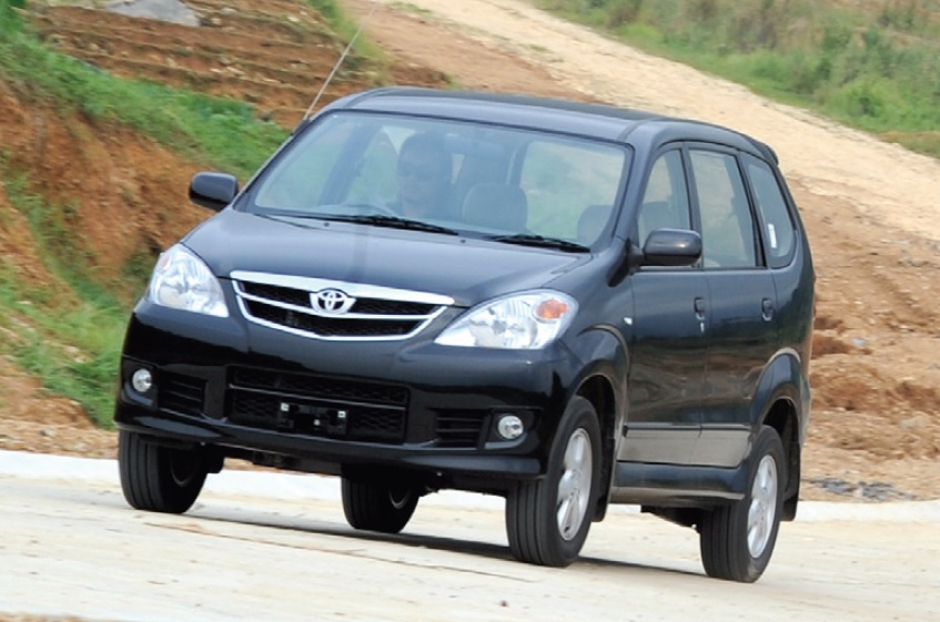 mobil bekas, harga mobil bekas, mpv bekas, mobil bekas murah, mobil bekas MPV, mpv bekas 50 jutaan, mobil bekas mpv 50 juta, mobil bekas mpv 40 juta, Inilah Tiga Pilihan Mobil Bekas MPV Harga Di Bawah Rp 50 Juta kondisi Siap Pakai