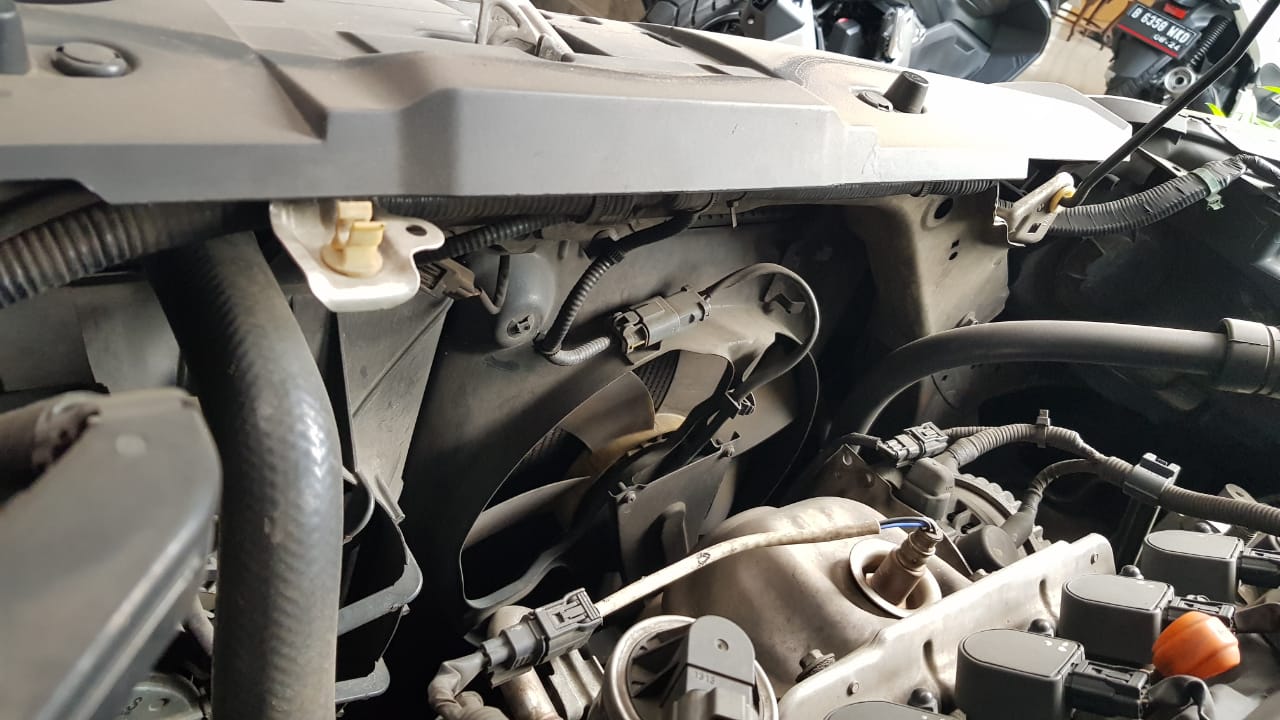 Radiator, mobil bekas, radiator mobil, tutup radiator, tutup radiator mobil, Ini Sebabnya Gak Boleh Ganti Tutup Radiator Mobil Bekas di Bawah Standar