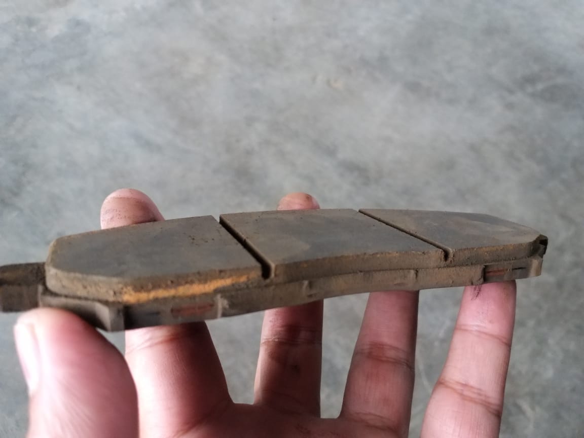 mobil bekas, kampas rem, rem mobil, kampas rem mobil, cara bersihkan kampas rem mobil, cara bersihkan kampas rem, Begini Cara Mudah Bersihkan Kampas Rem Mobil Bekas Saat Weekend