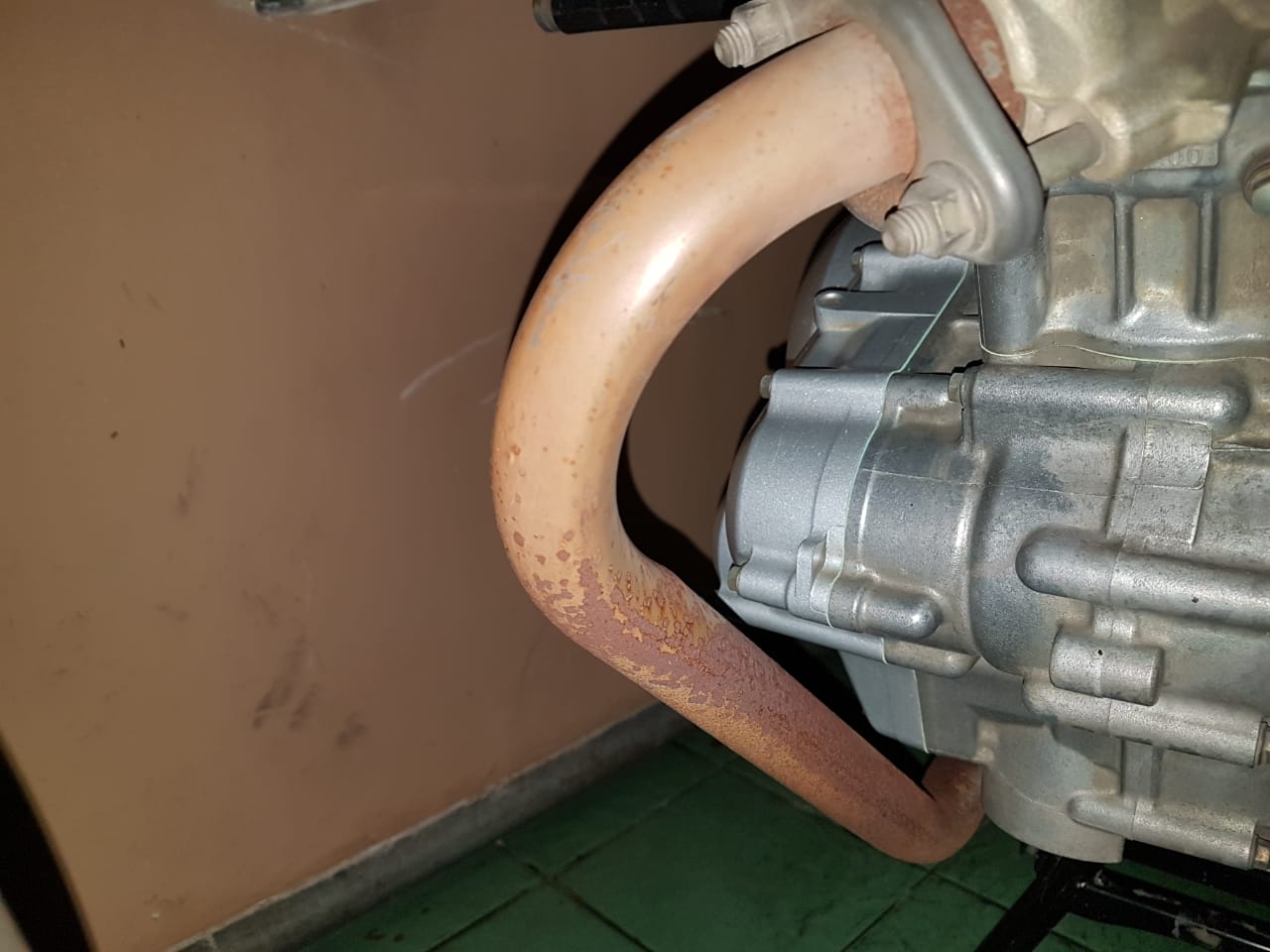 motor bekas, pipa knalpot, penyebab pipa knalpot menguning, pipa knalpot motor menguning, kenapa pipa knalpot kuning, Ternyata Kebiasaan Sepele Ini Bikin Knalpot Motor Bekas Kuning Seperti Kerak