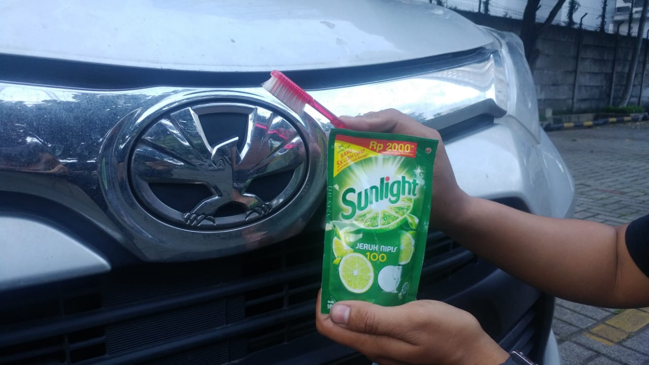 mobil bekas, ngabuburit, cara bersihkan gril mobil, gril mobil, cara membersihkan gril mobil, Sambil Ngabuburit, Begini Cara Bersihkan Gril Mobil Bekas Biar Makin Tampan