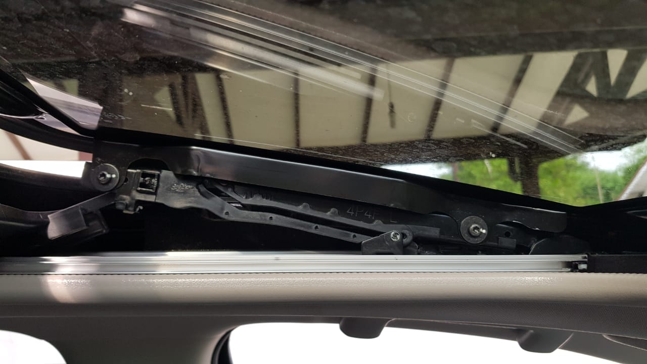 perawatan, drainase, lubang, sunroof, engsel, Rawat Sunroof Biar Enggak Bermasalah Itu Gampang, Ini Kata Bengkel