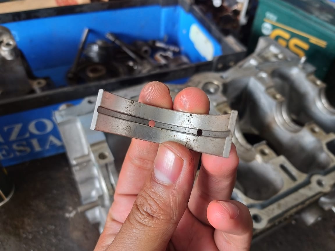 mobil bekas, kruk as, metal duduk, journal bearing, bagian penting di kruk as, bagian penting di kruk as mobil, kruk as mobil, main bearing, Ternyata Hal Sepele Ini Bisa Merusak Bagian Penting Di Kruk As Mobil Bekas