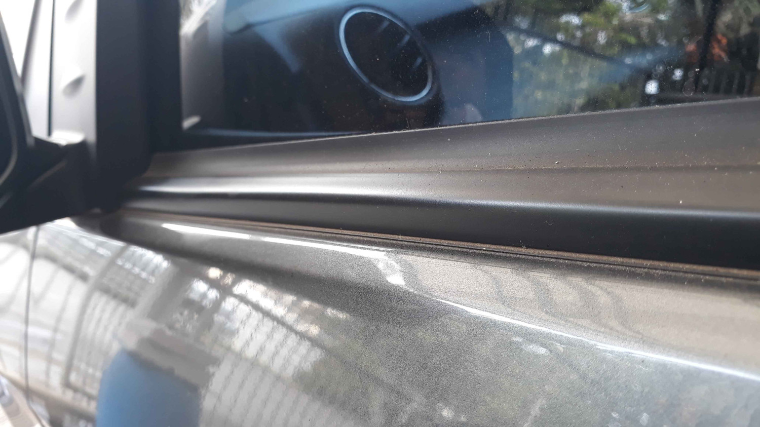 power window, korsleting, karet kaca, elektrikal, Karet Kaca Rusak Ternyata Bisa Bikin Korsleting Elektrikal Pintu Mobil