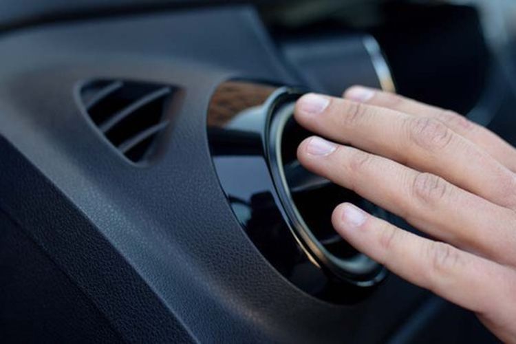 dingin, udara, freon, tekanan, kompresor, Isi Freon Kepenuhan Bikin AC Mobil Enggak Dingin, Ini Penjelasannya
