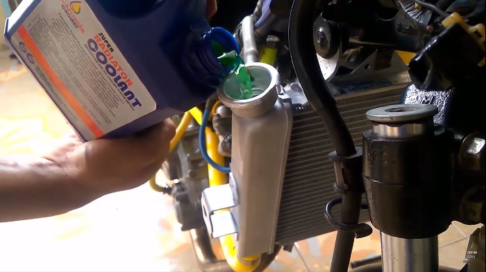 motor bekas, thermostat, thermostat motor, cara bikin thermostat awet, cara bikin thermostat motor awet, cara bikin awet thermostat, cara bikin awet thermostat motor, Pakai Trik Ini Umur Thermostat Motor Bekas Bisa Awet Tahunan