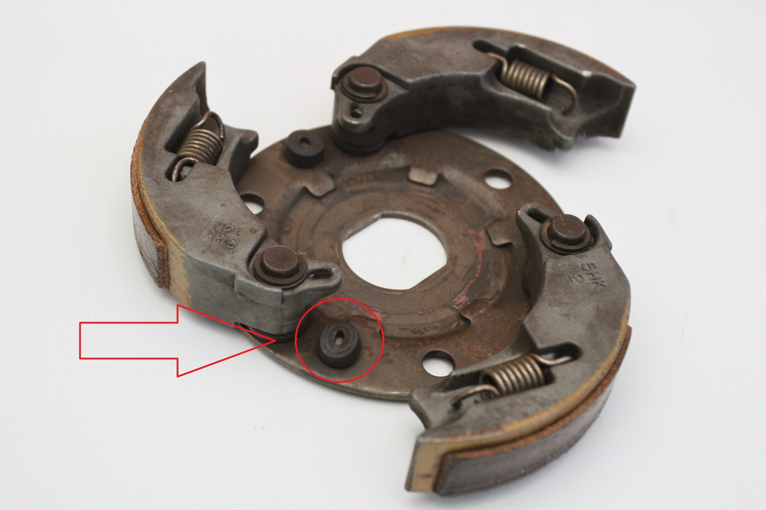 motor matic, mangkok kampas ganda, mangkok kampas ganda berubah warna jadi pelangi, penyebab mangkok kampas ganda jadi pelangi, kenapa mangkok kampas ganda jadi pelangi, kenapa warna mangkok kampas ganda jadi pelangi, Ternyata Ini Penyebab Mangkok Kampas Ganda Motor Matic Jadi Warna Pelangi