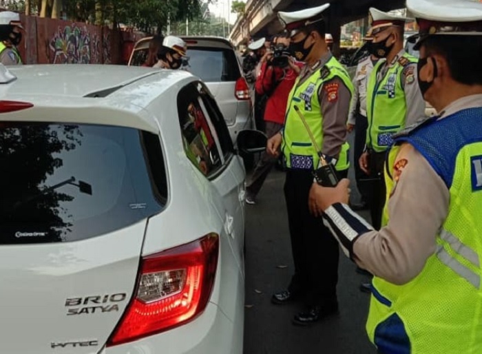 razia polisi, razia kendaraan, Polisi Pungli Tilang, Operasi Patuh 2026, Operasi Patuh Jaya 2026, Jangan Takut, Segera Rekam dan Laporkan Polisi Pungli di Operasi Patuh 2026
