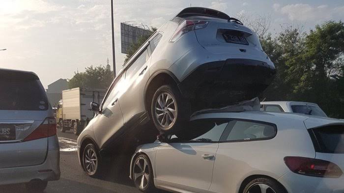 jalan tol, kecelakaan beruntun, Lajur Kanan Jalan Tol, Sering Kejadian, Ini Alasan Lajur Kanan Tol Justru Paling Rawan Kecelakaan