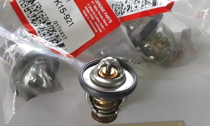 motor bekas, thermostat, penyebab overheat, penyebab mesin overheat, thermostat motor, mesin motor overheat, Motor Bekas Overheat Terus Jadi Ciri-ciri Komponen Ini Rusak