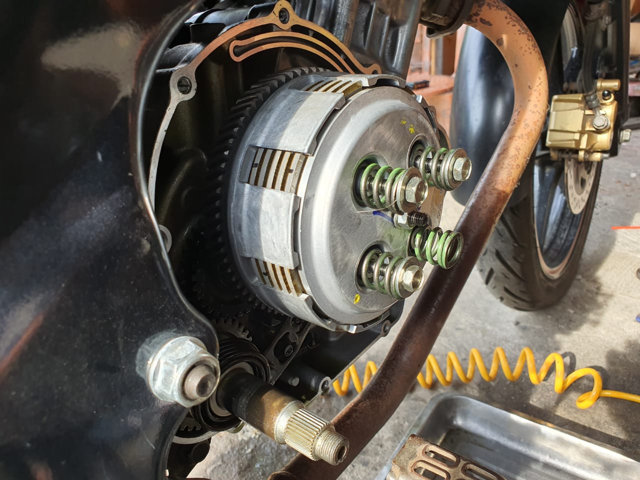 motor bekas, per kopling, per kopling motor, ciri per kopling lemah, ciri per kopling motor lemah, Begini Ciri-ciri Per Kopling Motor Bekas Yang Lemah Pasca Mudik Lebaran