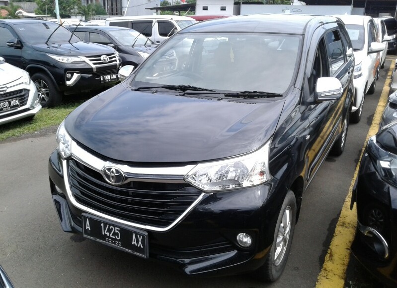mobil bekas, toyota avanza, veloz, toyota veloz, veloz bekas, harga toyota veloz, harga mobil bekas toyota veloz, mobil bekas toyota veloz, Toyota Veloz Hybrid Nongol, Harga Bekasnya Tahun 2012 Cuma Segini