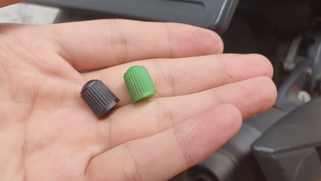 ban bocor, ban motor, pentil ban dalam, pentil ban motor, Awas Masalah Ini Mengintai Jika Pentil Ban Motor Tidak Dipasang Penutup