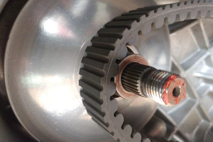 motor matic, v-belt, cara merawat v-belt, merawat v-belt, v-belt motor matic, Ternyata Merawat V-Belt Motor Matic Cukup Lakukan Hal Ini Saja
