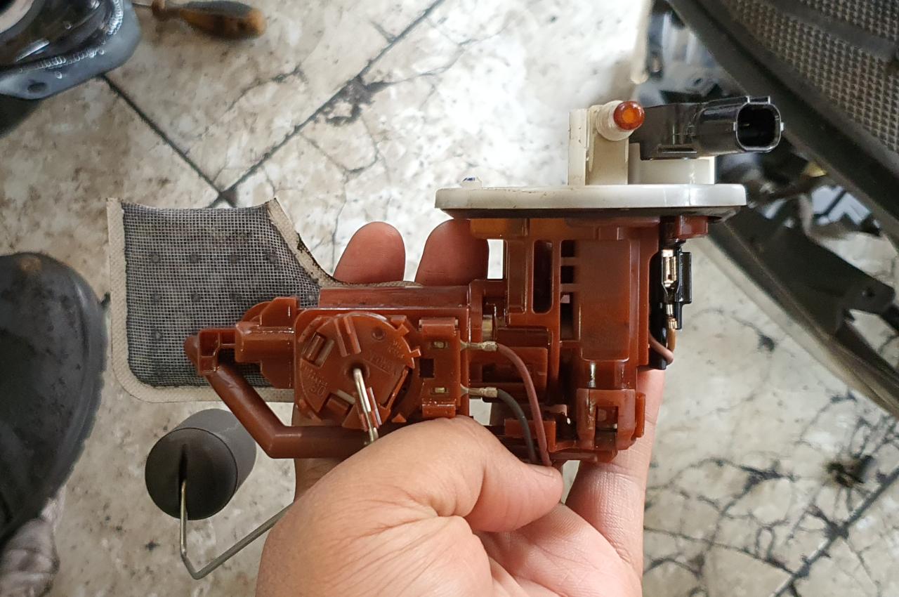 motor bekas, fuel pump, fuel pump motor, fuel pump motor bermasalah, cara mengatasi fuel pump lemah, Beginilah Cara Murah Meriah Mengatasi Fuel Pump Motor Bekas Lemah