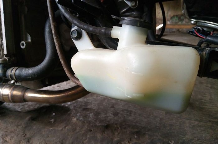 Radiator, motor bekas, radiator motor, tutup radiator, tutup radiator motor, Tiga Efek Samping Tutup Radiator Motor Bekas Tidak Ditutup Dengan Kencang