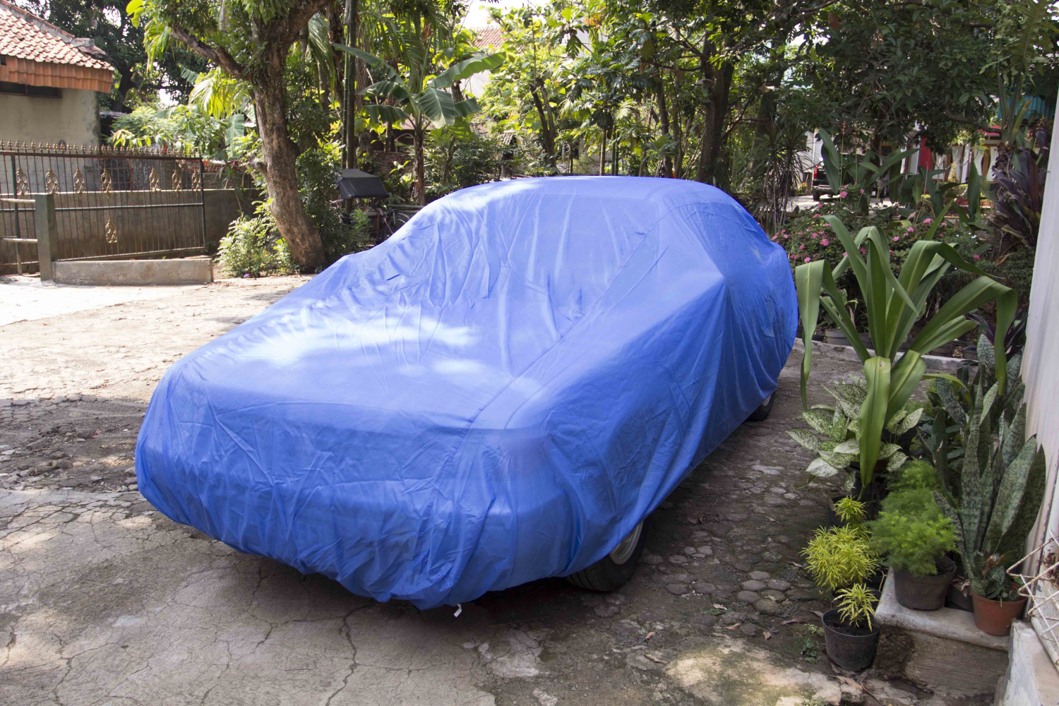 tips, mobil, liburan, parkir, cover, Parkir Lama Saat Liburan Tahun Baru? Gini Cara Jaga Kondisi Mobilnya!