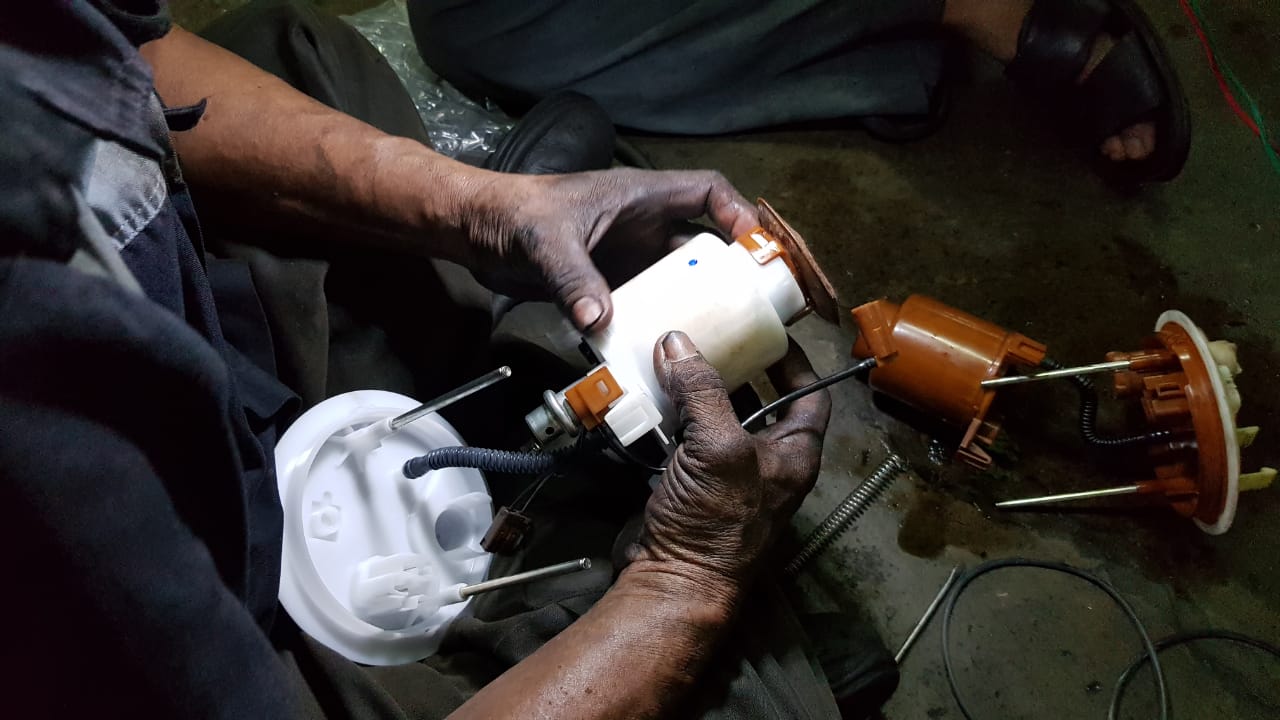 bahan bakar, membersihkan, boros, tangki, filter bensin, Filter Bahan Bakar Kotor Bikin Mobil Boros, Begini Penjelasannya