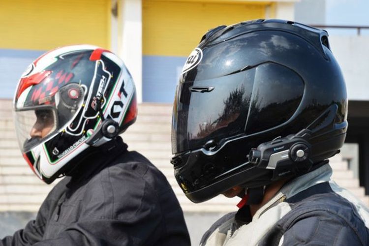 intercom, Intercom helm, Retouch, Reso Pilot Pro, Intercom Helm Terbaru Pakai Teknologi Hybrid Mesh, Ini Kelebihannya