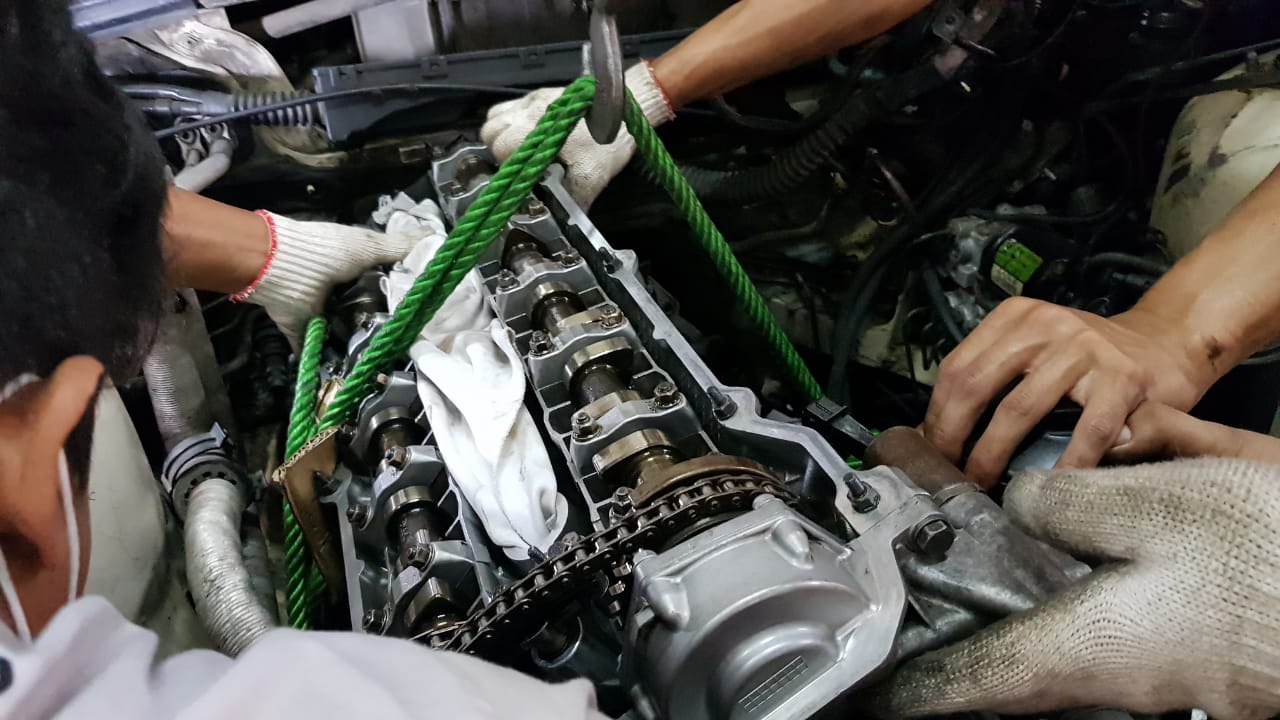 panas, melengkung, Overheat, turun mesin, kepala silinder, Mesin Mobil Alami Overheat Bisa Bikin Turun Mesin, Ini Jawabannya