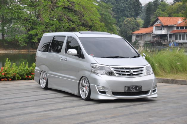 mobil bekas, harga mobil bekas, Toyota Alphard bekas, harga mobil bekas toyota alphard, mobil bekas toyota alphard, Cuma Rp 100 Jutaan, Ini Daftar Harga Mobil Bekas Toyota Alphard 2004