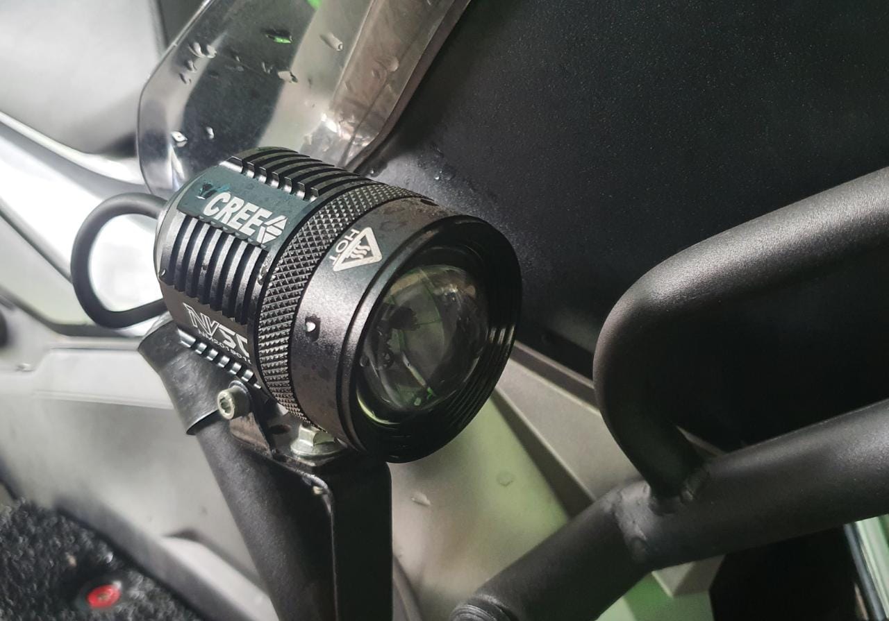 lampu tembak, BiLED, lampu biled, Mini Laser, Tidak Bisa Dibandingkan, Ini Beda Lampu Tembak BiLED dan Mini Laser