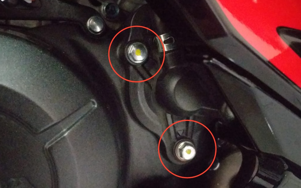 coretan, baut, baut mesin, Baut Motor Baru, marking, Bukan Keisengan Mekanik, Ini Arti Coretan Berwarna di Baut Motor Baru