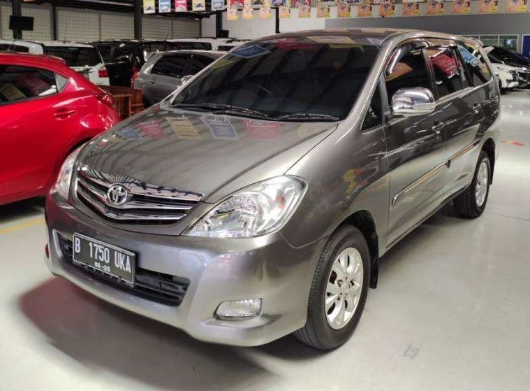 toyota kijang innova, innova bekas, mobil bekas innova, harga mobil bekas kijang innova, jelang bulan puasa, Menjelang Bulan Puasa, Kijang Innova Bensin 2010 Dijual Cuma Segini