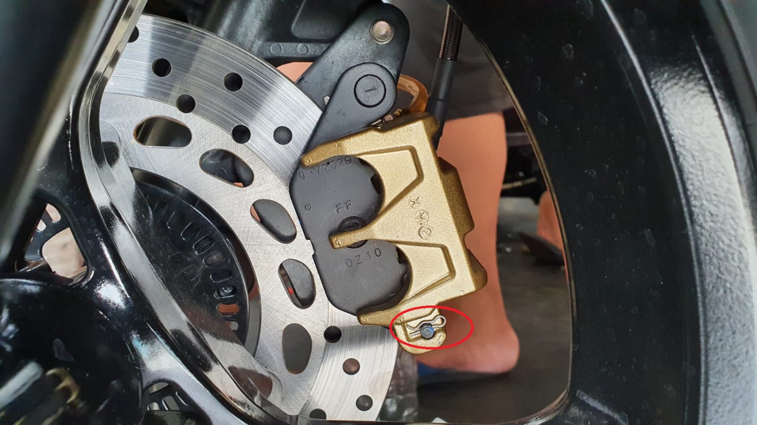 motor bekas, rem motor, kaliper rem, kaliper rem motor, fungsi klip kecil di kaliper rem motor, Ternyata Klip Kecil di Kaliper Cakram Motor Bekas Ini Punya Fungsi Penting