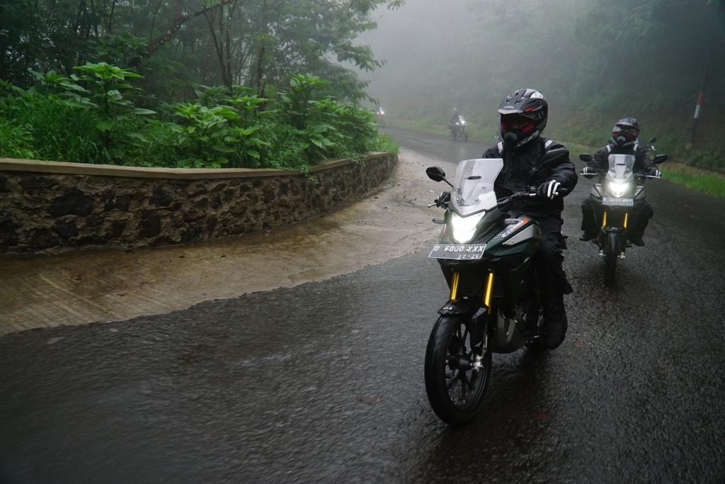 safety riding, engine brake, rem mendadak, Begini Efeknya ke Mesin Motor Kalau Terlalu Sering Pakai Engine Brake