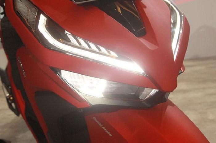 lampu motor, aki motor, aki tekor, lampu redup, Lampu Motor Redup Belum Tentu Aki Tekor, Bisa Jadi Ini Masalahnya
